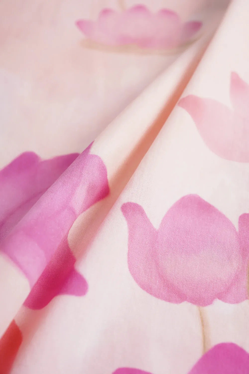 Poco Blush Lotus Poem Qipao Shirt