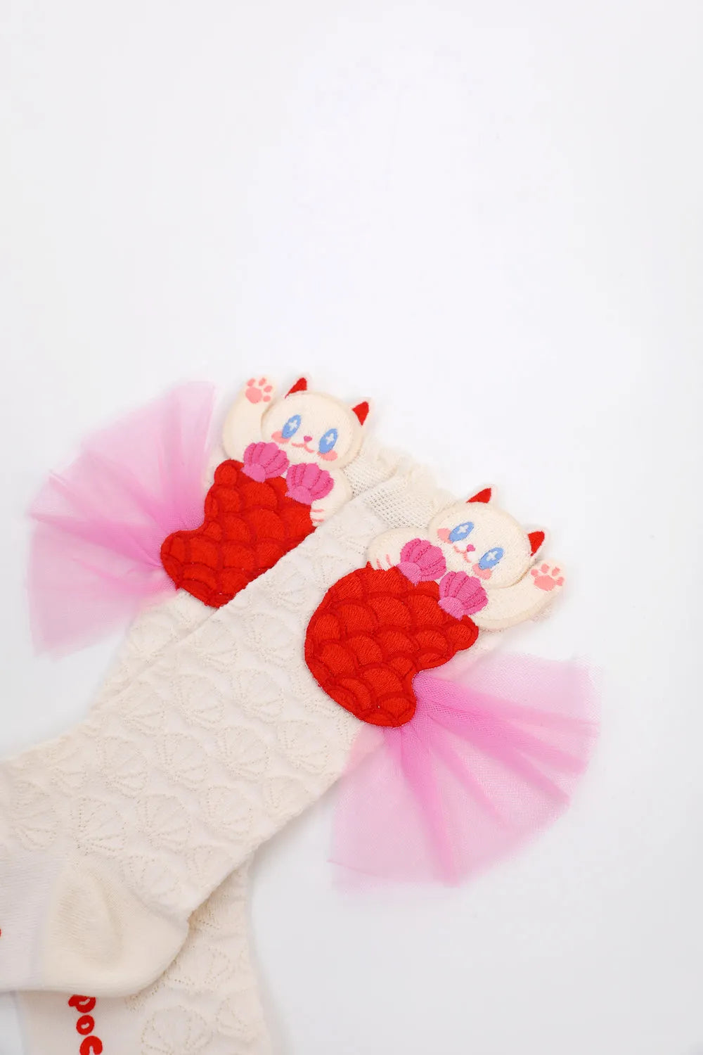 Poco Blush Mermaid Cat Shell Embroidered Socks