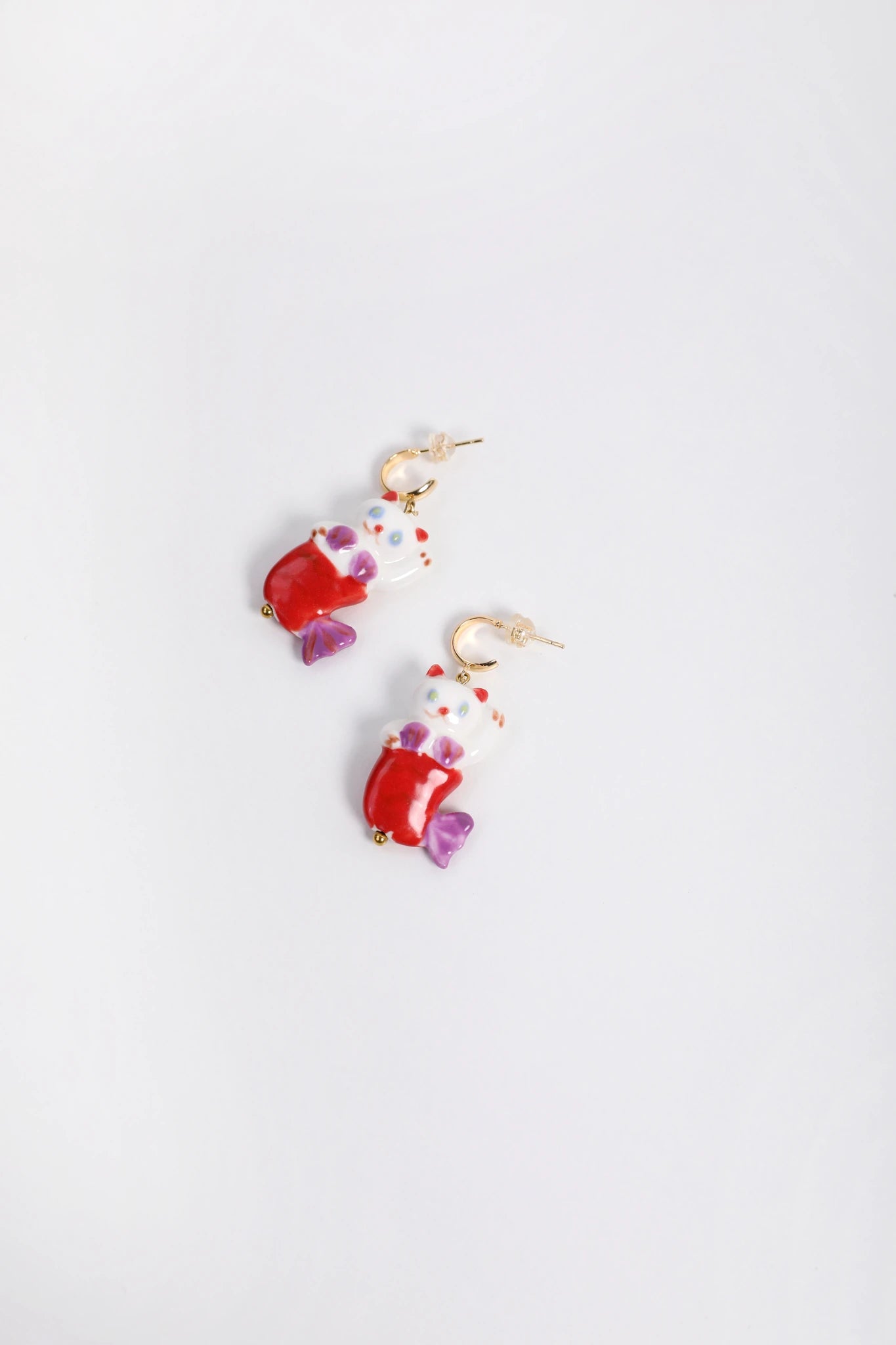 Poco Blush Hawaiian Mermaid Cat Ceramic Earrings