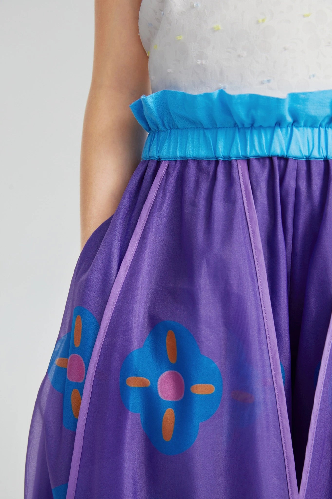 Poco Blush Moon-Lit Temple Lantern Puff Pants