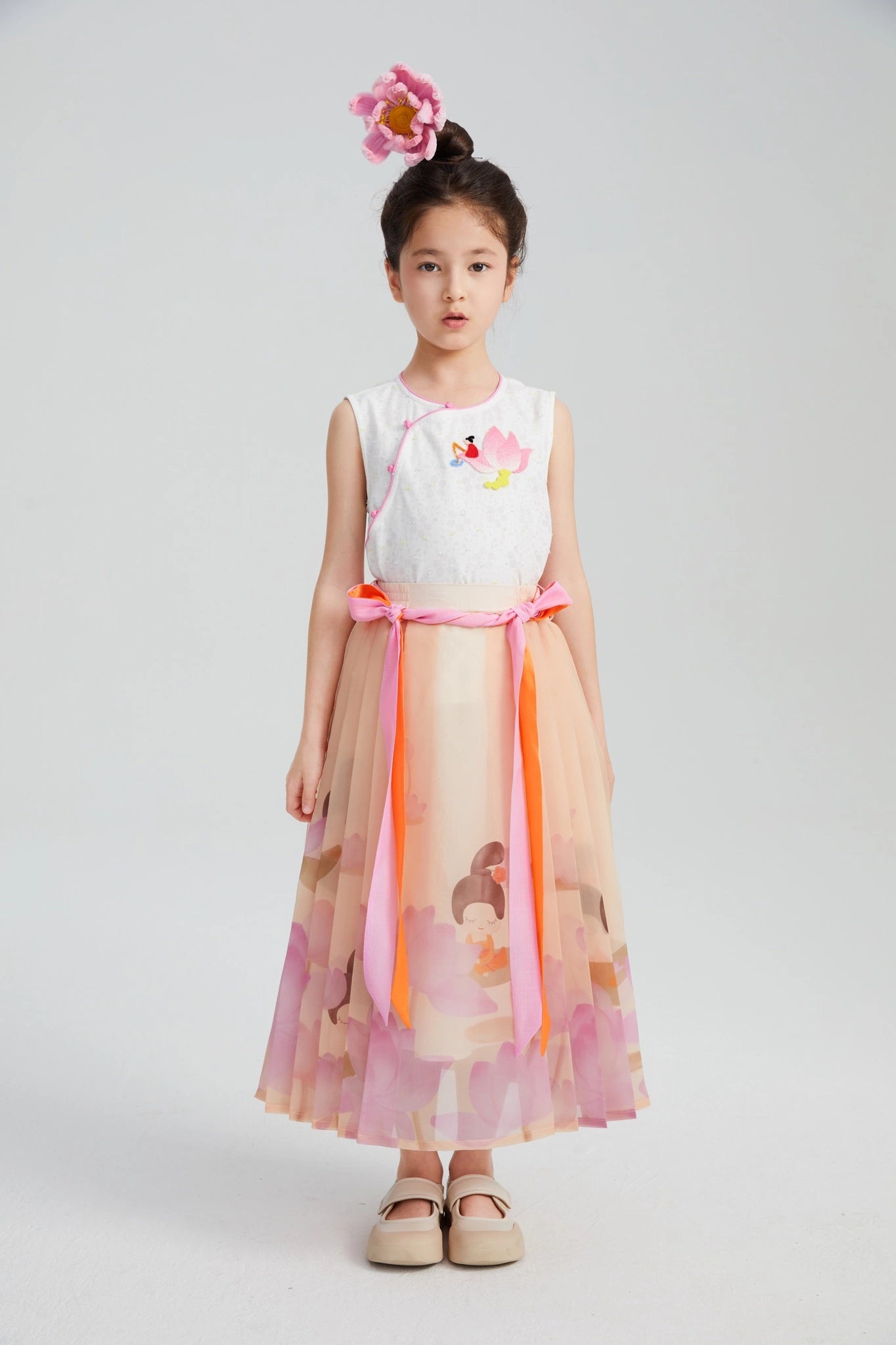 Poco Blush Lotus Poem Horse-Face Skirt