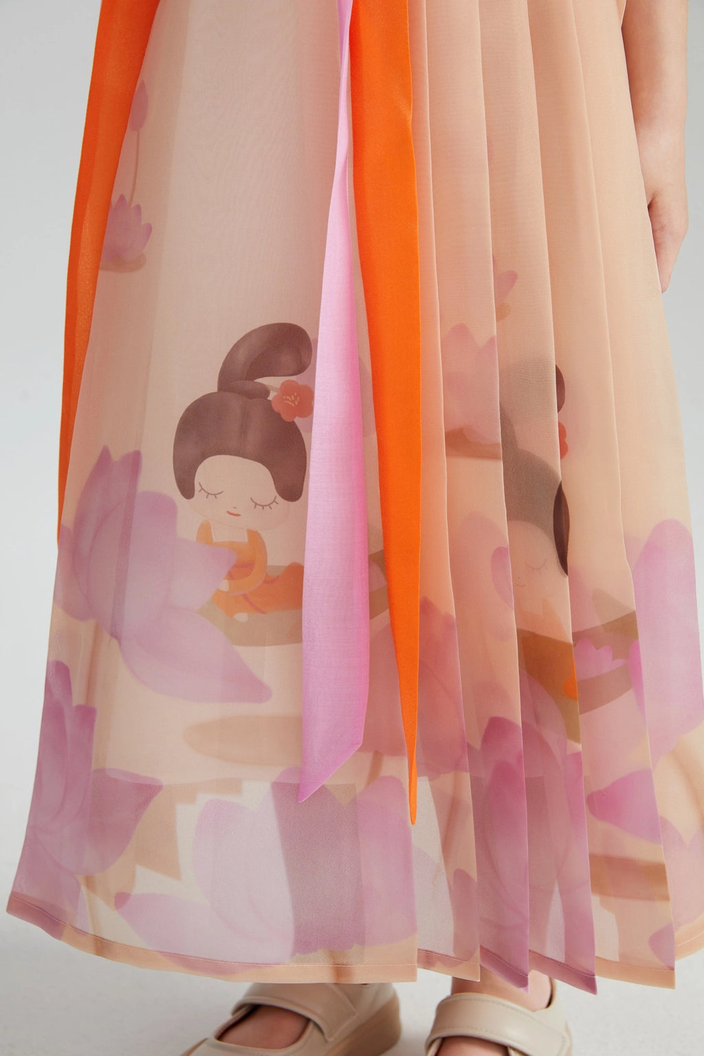 Poco Blush Lotus Poem Horse-Face Skirt