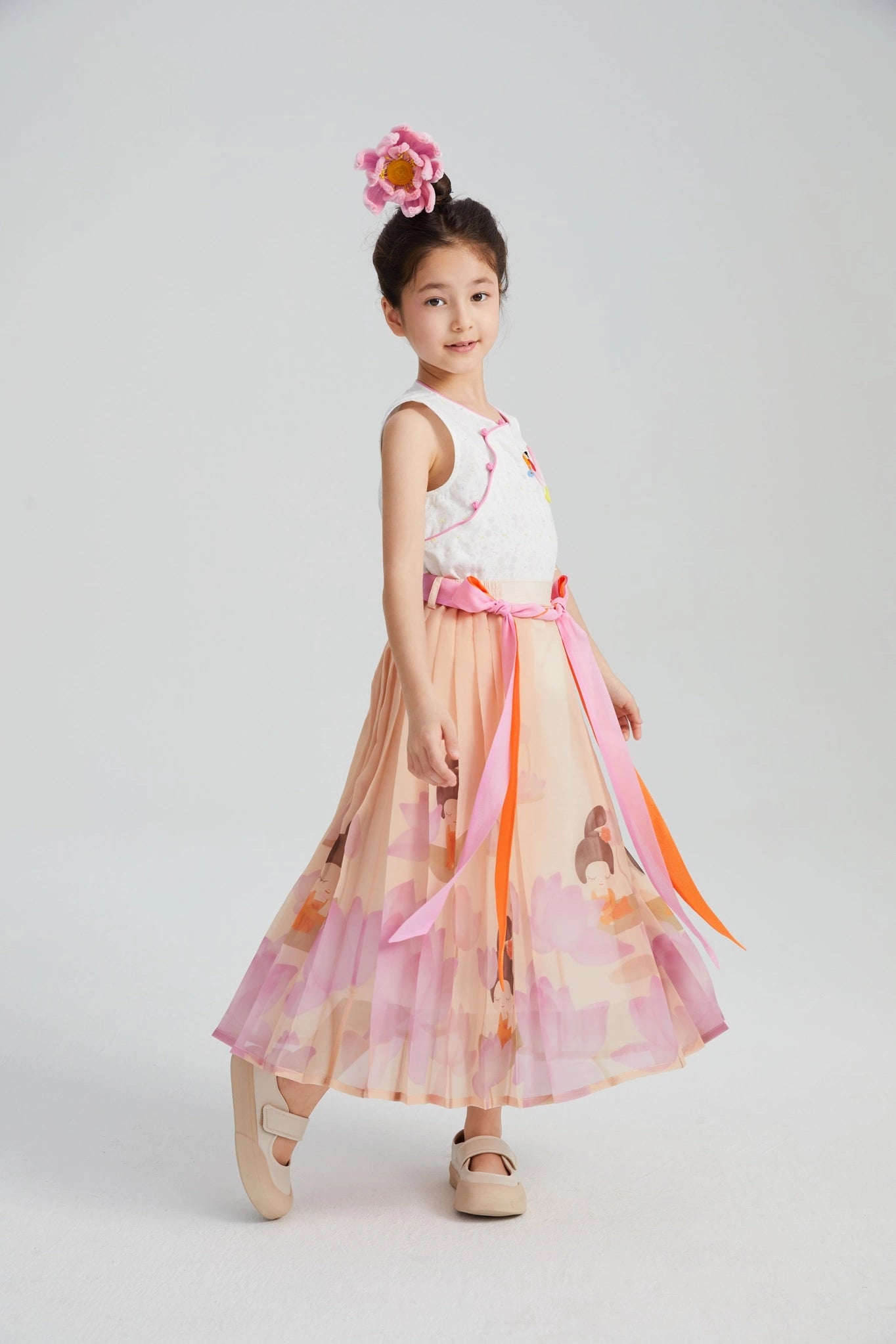 Poco Blush Lotus Poem Horse-Face Skirt