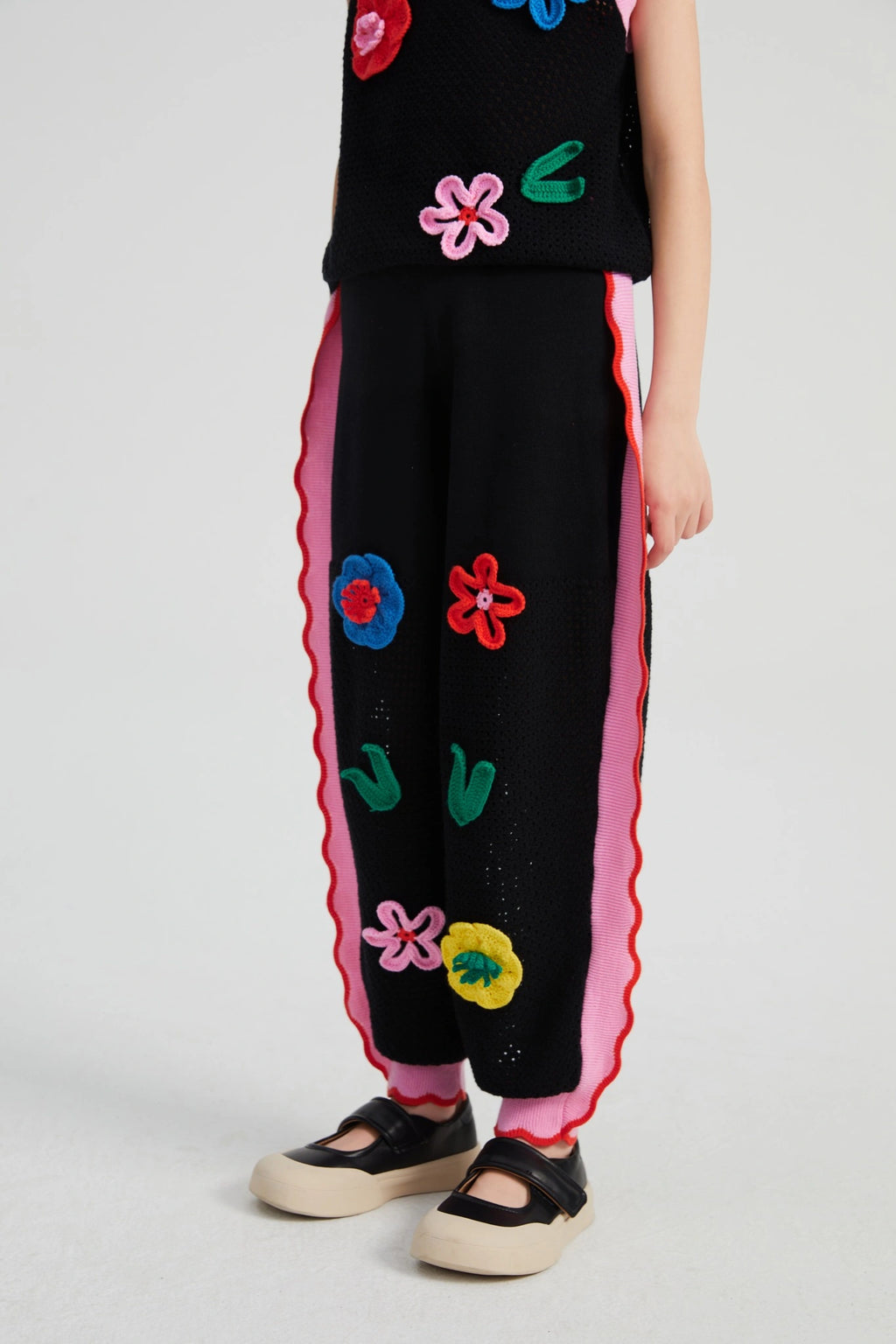 Poco Blush Camellia Blooms Lace Knit Shorts