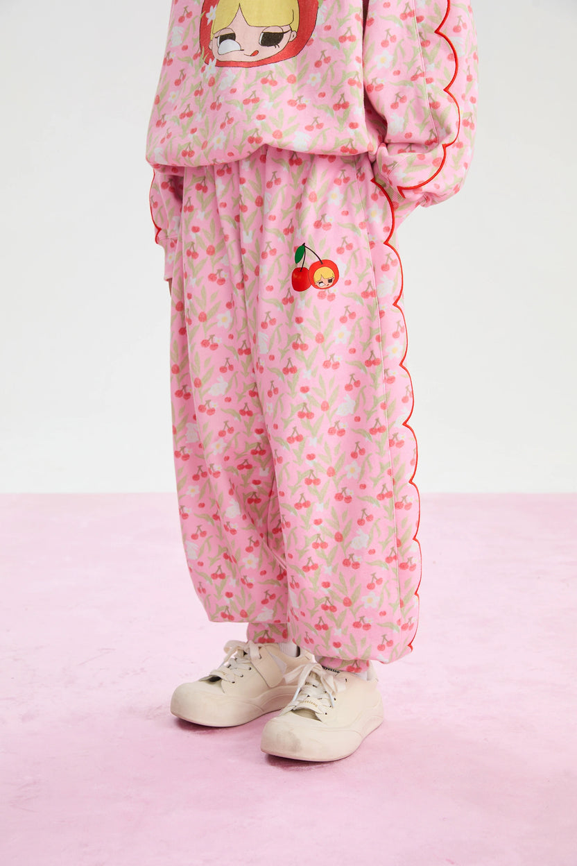 Cherry Meadow Jogginghose in mehrfarb-print mit kirschmotiv, Bild 6