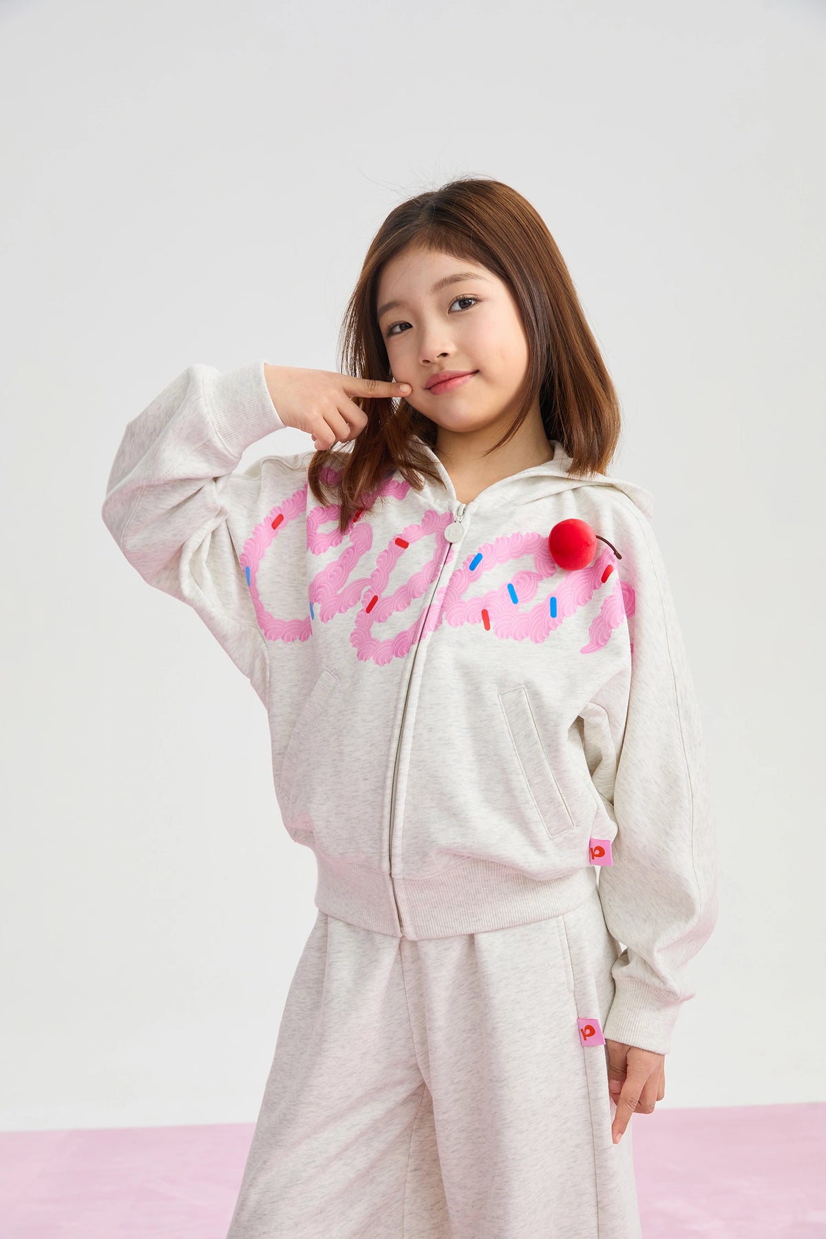 Poco Blush Jumping Cream Zip Sweatshirt Jacket