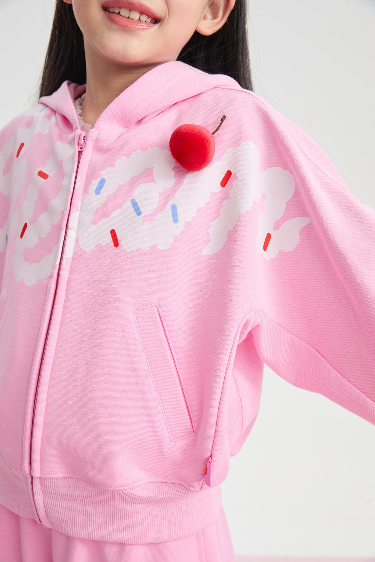 Poco Blush Jumping Cream Zip Sweatshirt Jacket