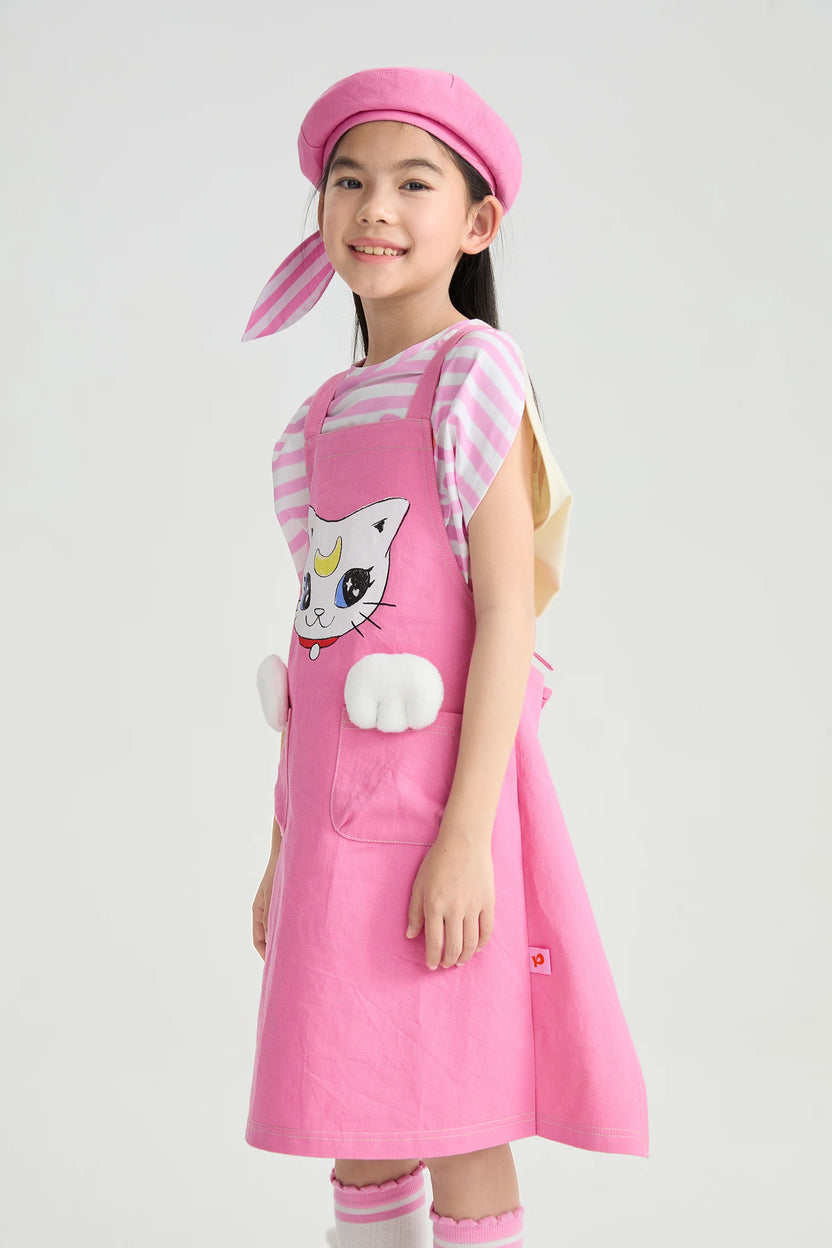 Pocket Cat Washed Denim Pinafore Kleid in denimblau und candy pink mit gewaschenem denim, Bild 8
