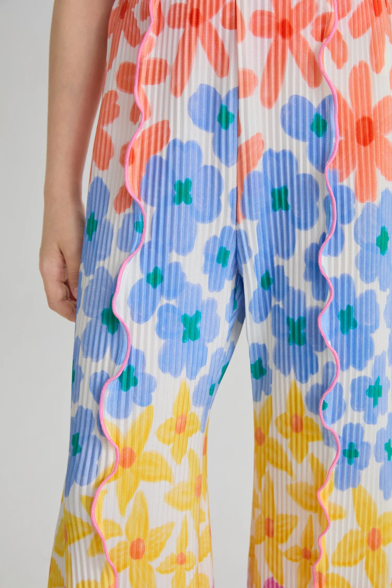 Poco Blush Palm Leaf Pleated Flare Pants