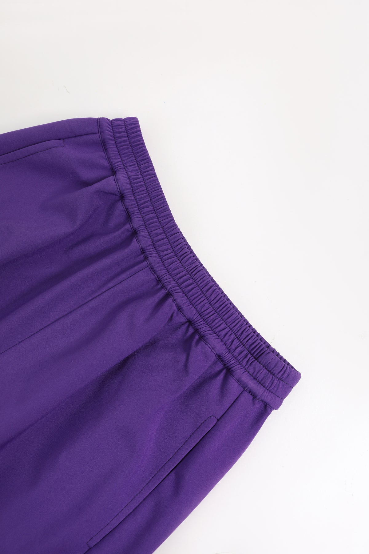 Ink-Wash Fleece-Backed Trousers — Wisteria Purple; construction and decoration detail