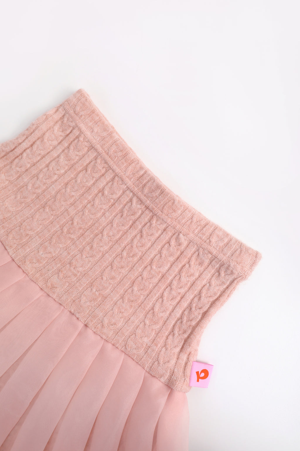 Cat-Story Pleated Organza Knit Skirt — Dusty Pink; construction and decoration detail