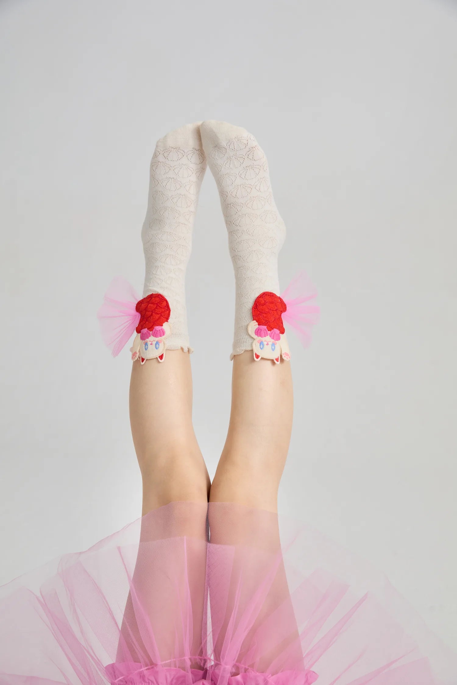 Poco Blush Mermaid Cat Shell Embroidered Socks