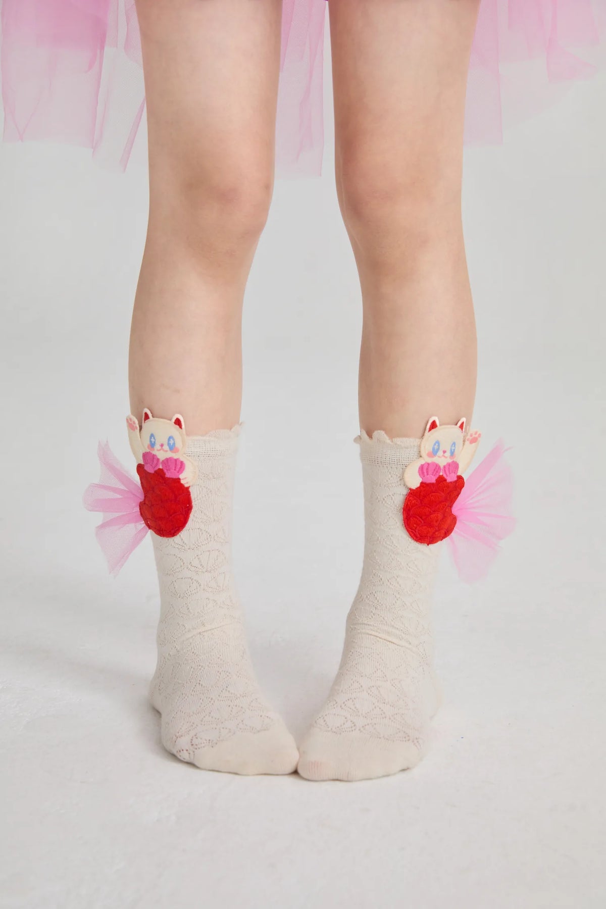 Poco Blush Mermaid Cat Shell Embroidered Socks