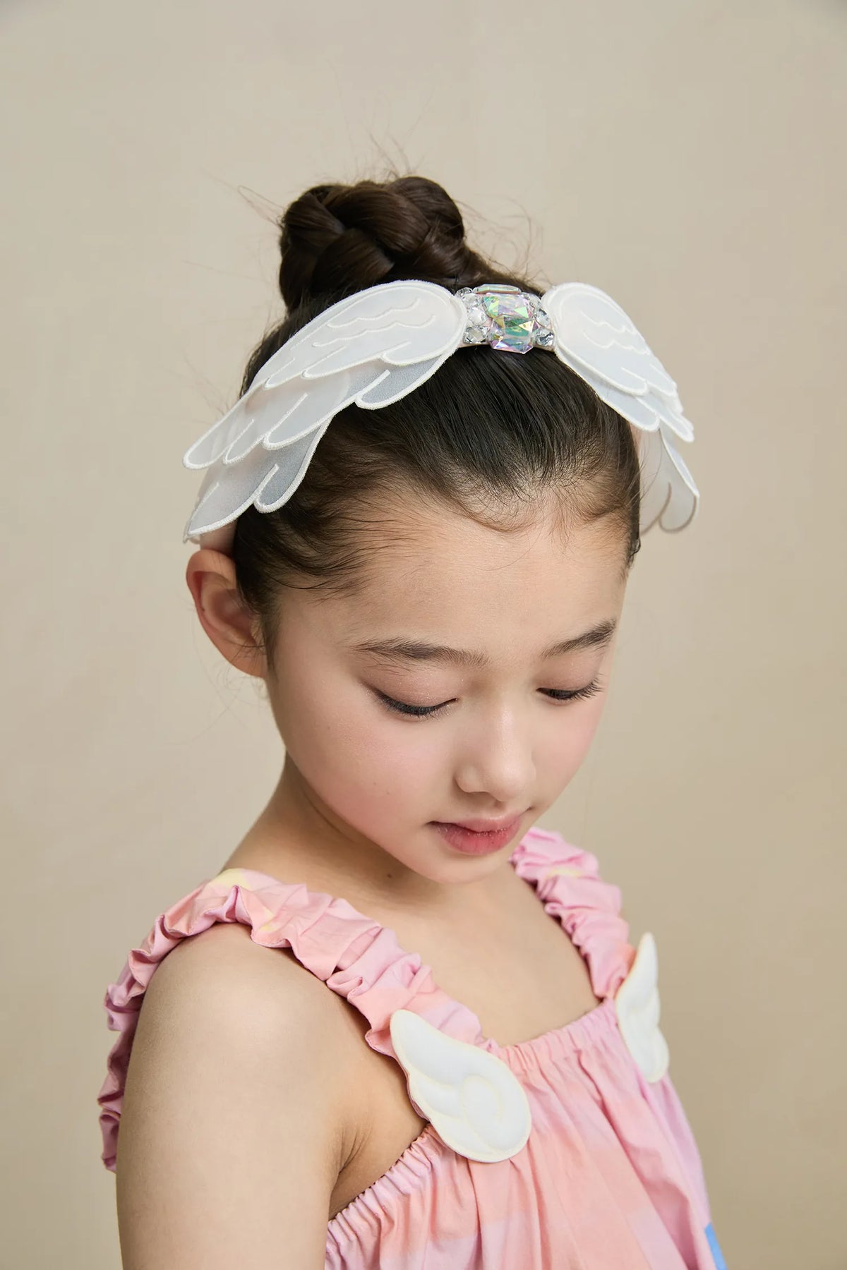 Swan-Inspired Diamond Lace Headband by Poco Blush, image 17