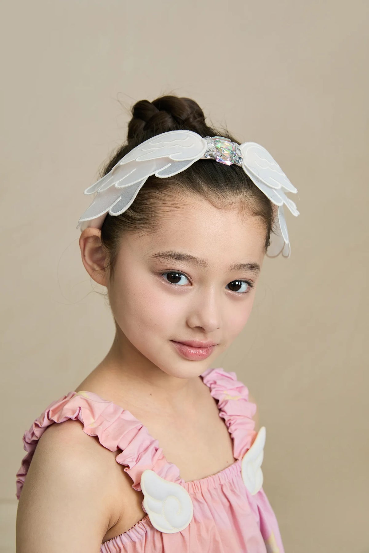 Poco Blush Swan-Inspired Diamond Lace Headband