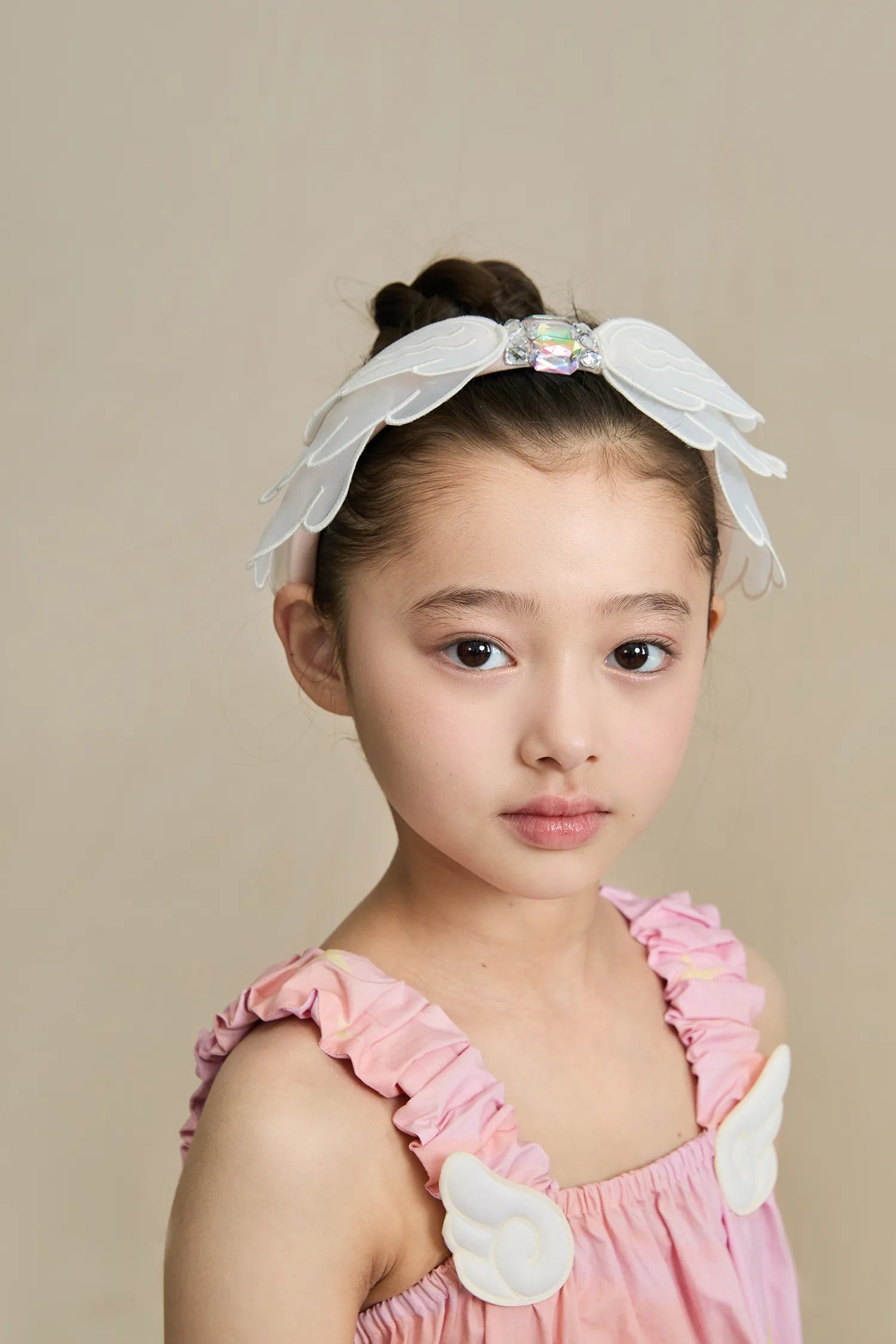 Poco Blush Swan-Inspired Diamond Lace Headband