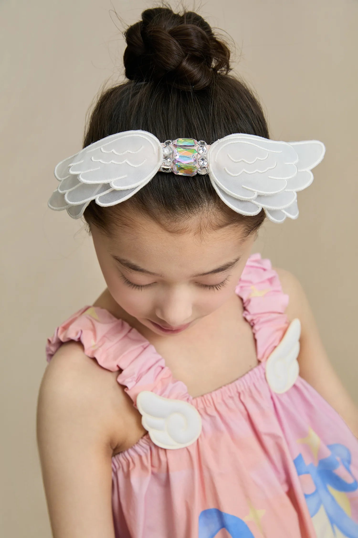 Poco Blush Swan-Inspired Diamond Lace Headband
