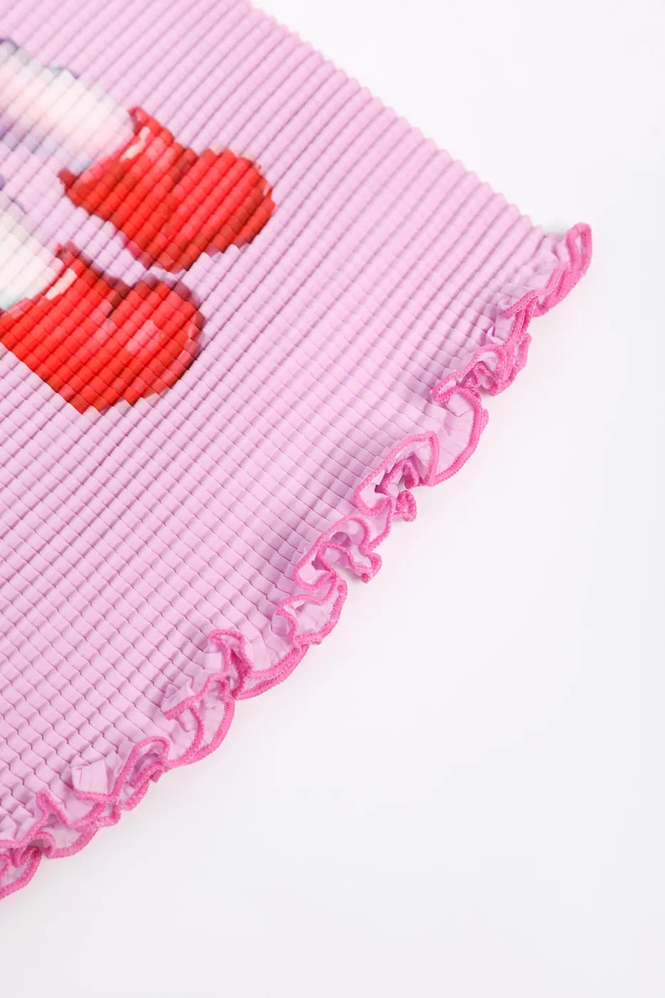 Real Duang-Duang lettuce edge tee detail